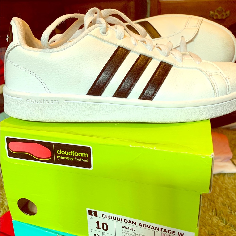 Women’s sneakers